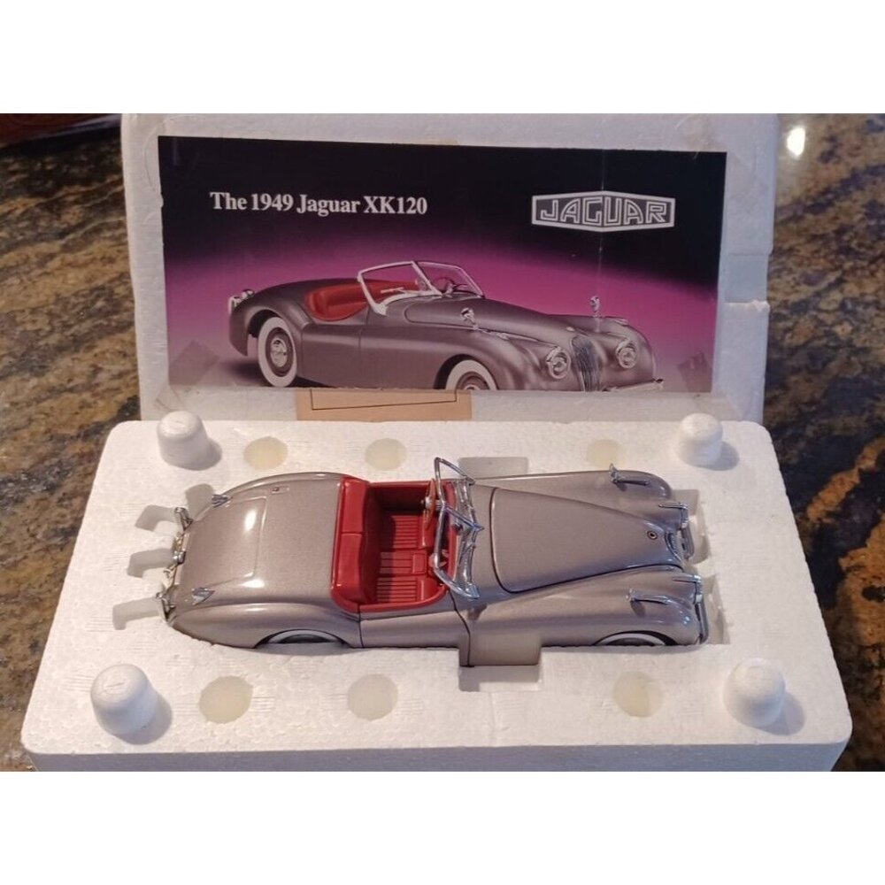 Danbury Mint 1949 Jaguar XK120 - Original Box - Prestine Condition